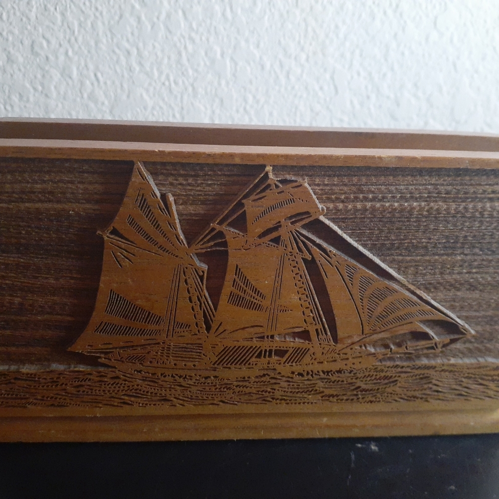 GORGEOUS Nautical Lasercraft Wooden 6" Napkin/Letter Holder.
